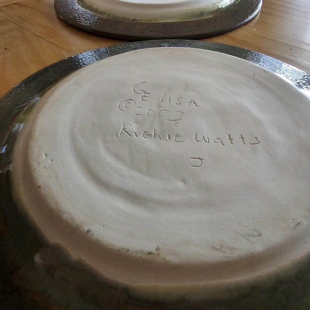 Good Earth Richie Watts Set Of Two Dinner Plates - Picture 6 of 7